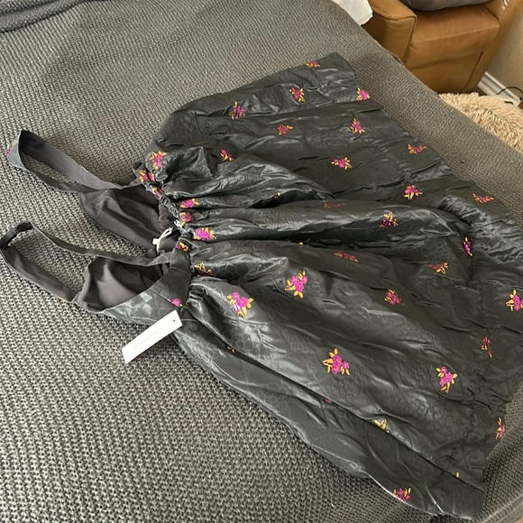 Sachi mini dress - Picture 7 of 10